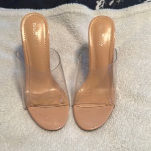 Super cute cinderella styled heels!